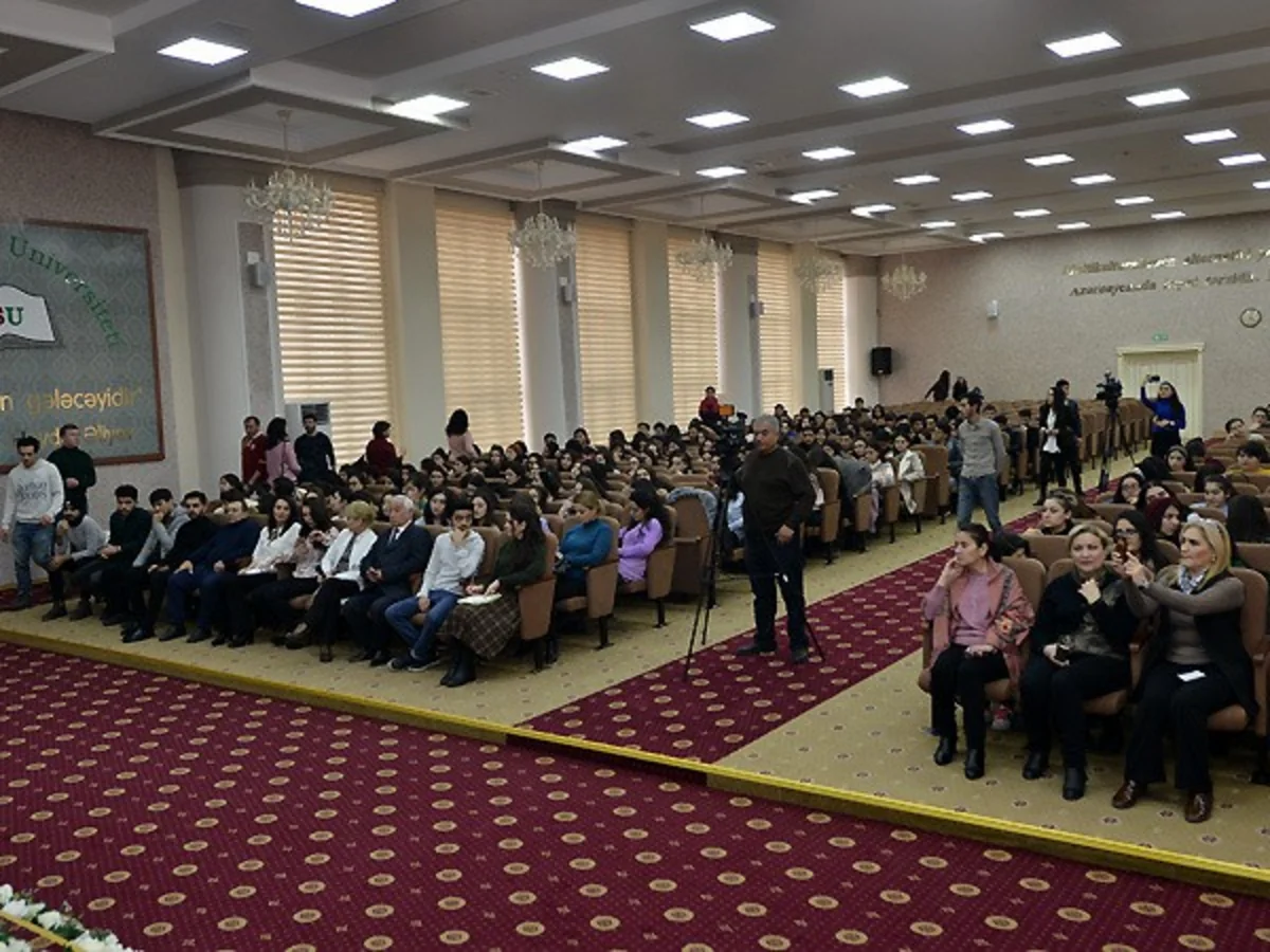 Avropa Liqasının final oyunu ilə əlaqədar daha bir universitetdə tələbələrlə görüş keçirilib