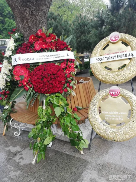 Ümummilli lider Heydər Əliyevin xatirəsi İstanbulda yad olunub - VİDEO