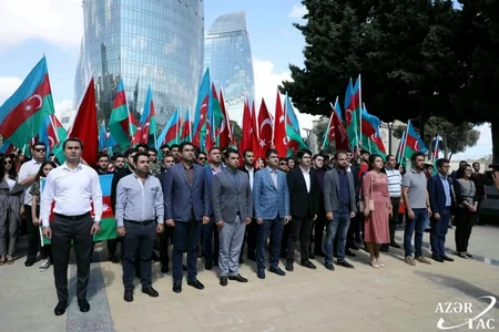 Azərbaycan gəncləri “Türk şəhidliyi” abidəsini ziyarət ediblər