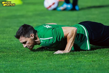 Aris Neftçi ilə oyundan əvvəl Bakıda ilk məşqinə çıxıb