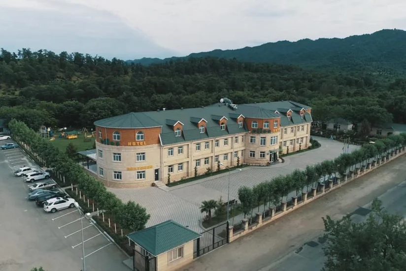 Viləş Palaceın restoranı cərimələndi - TAM SİYAHI