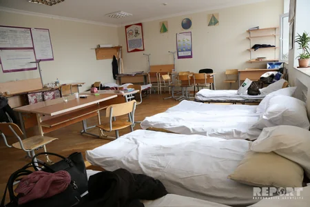 Bayıl sürüşmə zonasının sakinləri hələ də məktəbdədir - FOTOREPORTAJ