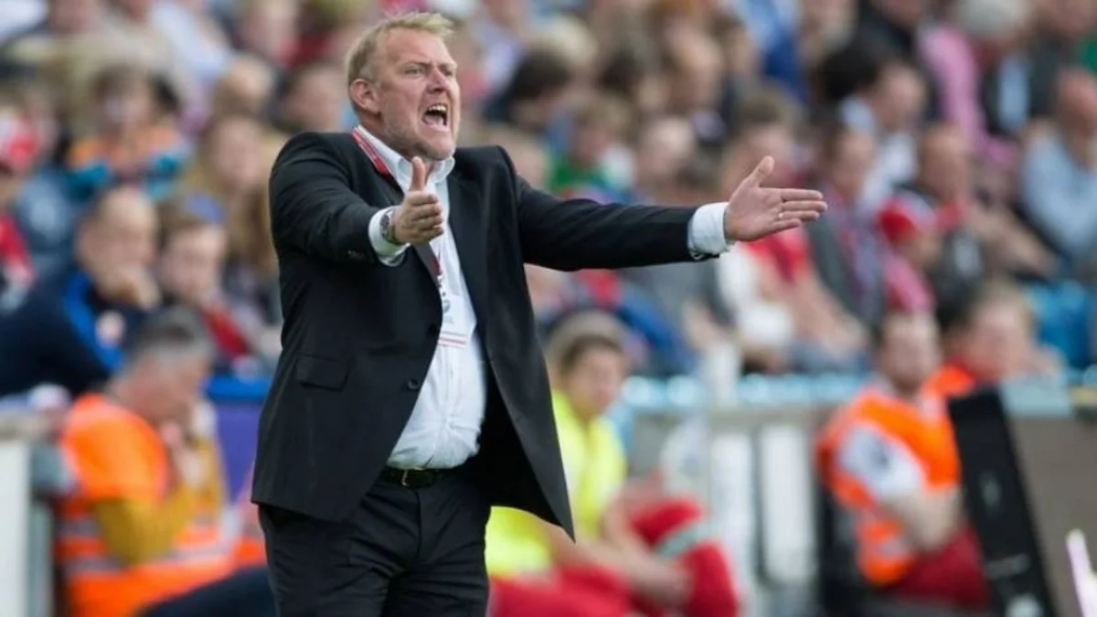 “Bursaspor” klubu Robert Prosineçkinin AFFA ilə müqavilə müddətindən xəbərsizdir