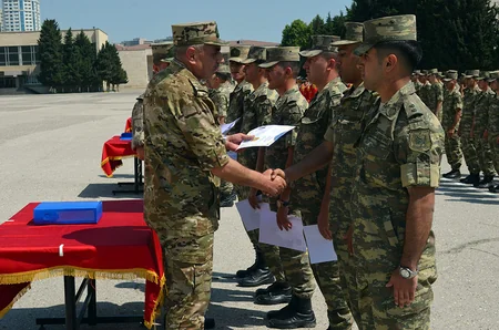 Zabit ixtisas kursunun buraxılış mərasimi keçirilib