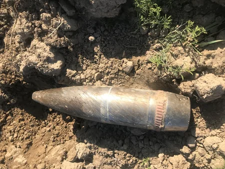 Cəbhəboyu ərazilərdə raket başlığı və top mərmisinin qalıqları aşkarlanıb