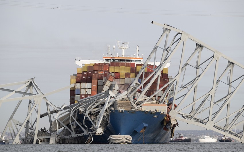 Six presumed dead in Baltimore bridge collapse
