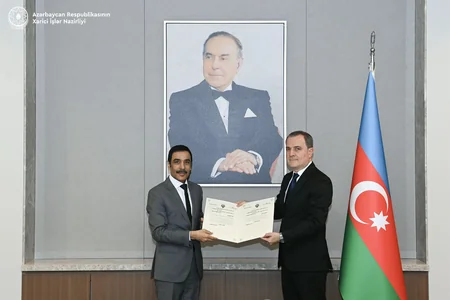 Ceyhun Bayramova Küveytin Azərbaycana yeni təyin olunan səfirinin etimadnaməsinin surəti təqdim edilib