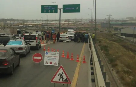 Bakı Dairəvi-1 avtomobil yolunda baş verən qəzada Yol Xətt MMC-nin işçisi dünyasını dəyişib