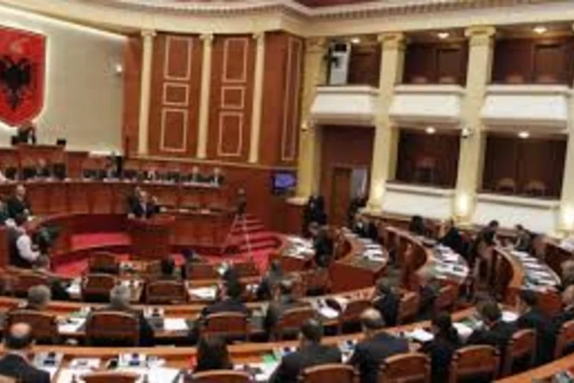 Albaniya kommunist dövrünə aid gizli polis sənədlərini açır