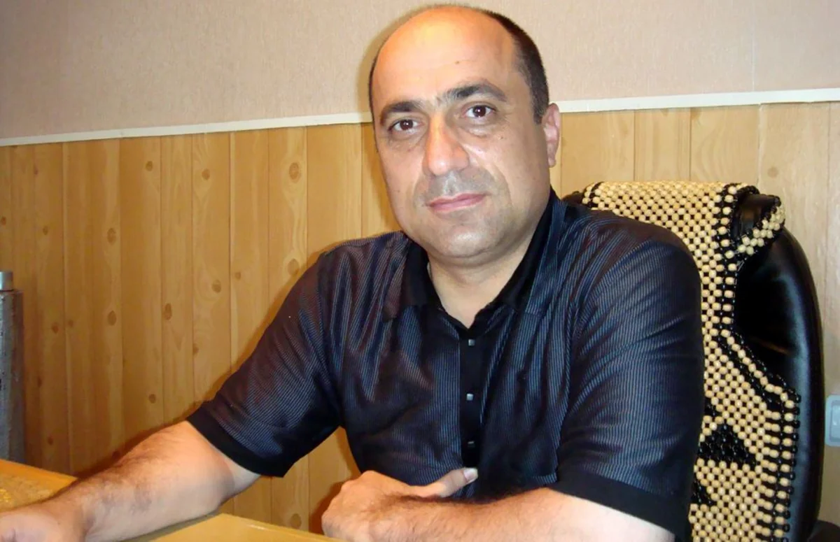 ​Azərbaycanda dövlət ittihamçısı hakimdən QHT rəhbərinin şərti azadlığa buraxılmasını istəyib