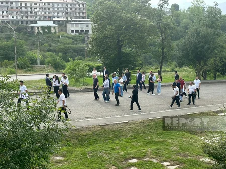 Qlobal Forumun iştirakçıları Şuşanın tarixi məkanları və əsrarəngiz təbiəti ilə tanış olublar