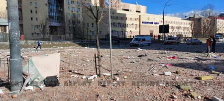 Фоторепортаж Report c места попадания ракеты в многоэтажку в Киеве
