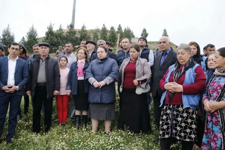 Банк Республика провел социальную акцию в поселке Гузанлы