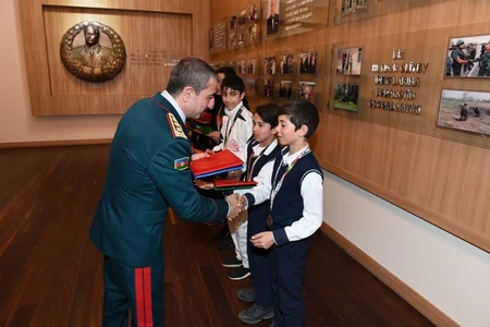 DSX rəisi Tehranda “Master Cup” beynəlxalq turnirində qələbə qazanan idmançılarla görüşüb