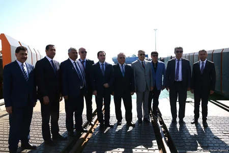 Milli Məclisin deputatları Bakı limanında olublar