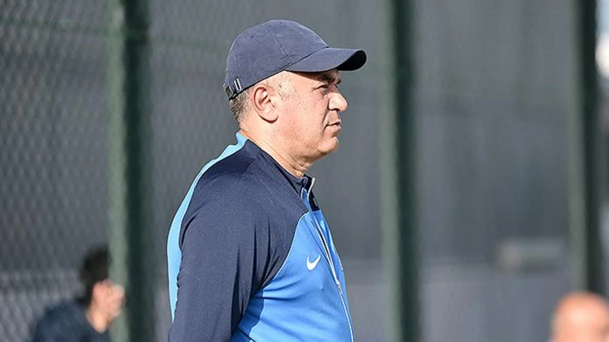 Azərbaycan millisinin baş məşqçisi: Elit-raunda vəsiqə qazanmaq istəyirik