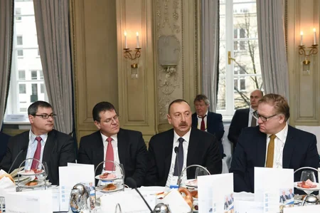 President Ilham Aliyev attended roundtable of Munich Security Conference