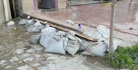 Gəncədə qanunsuz küçə ticarəti və antisanitariya ilə bağlı monitorinqlər keçirilib
