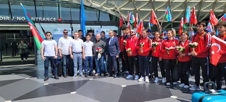 Türkiyə avarçəkənləri beynəlxalq yarış üçün Bakıya gəlib