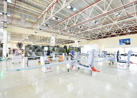 Президент Азербайджана принял участие в презентации БПЛА Zərbə