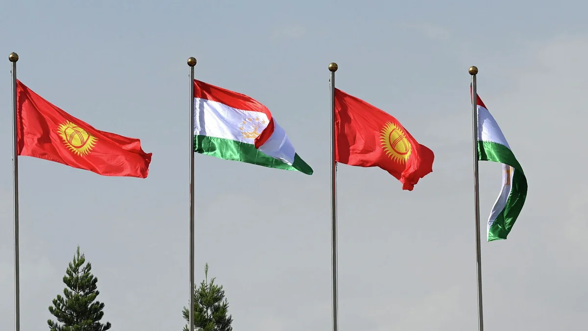 Presidents of Tajikistan, Kyrgyzstan on working visit to Kazakhstan
