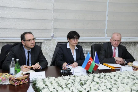 ADNSU ilə Frasanın Strasburq və Ren 1 universitetləri arasında müqavilə imzalanıb