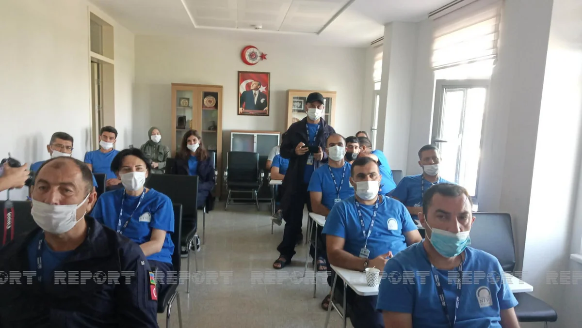 Azerbaijani journalists taught to drive properly in Ankara