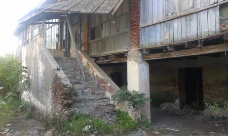 В Лянкяране рухнуло одноэтажное здание