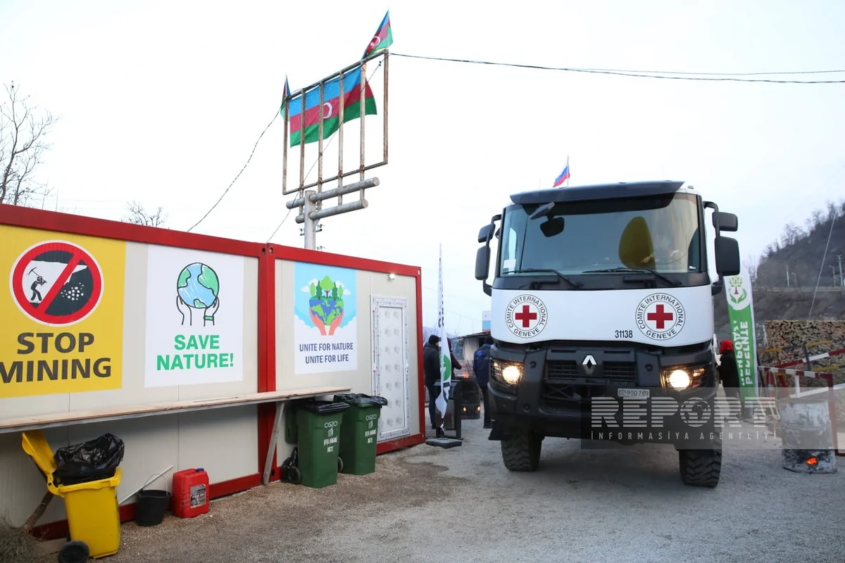 Azerbaijan responds to ICRC request to take patients from Khankandi to Armenia