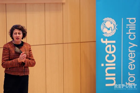 YUNİSEF-in regional direktoru: Uşaqların təhsili məsələsində Azərbaycanın fəaliyyəti tərifəlayiqdir