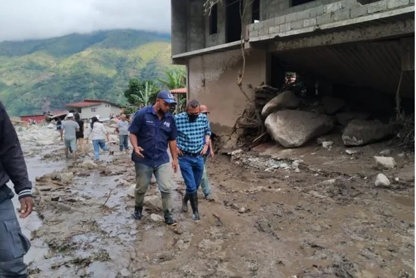 Число жертв наводнения в Венесуэле возросло до 17