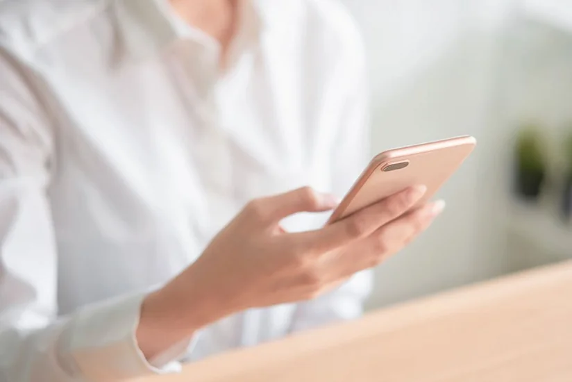 В Азербайджане отменили систему SMS-разрешений для выхода из дома