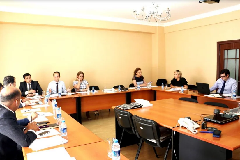 ABA-da Valyuta tənzimi haqqında qanunla bağlı təkliflərə baxılıb