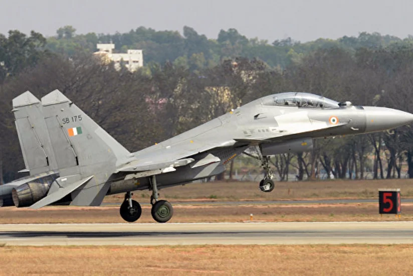 В Индии истребитель Су-30МКИ упал на деревню