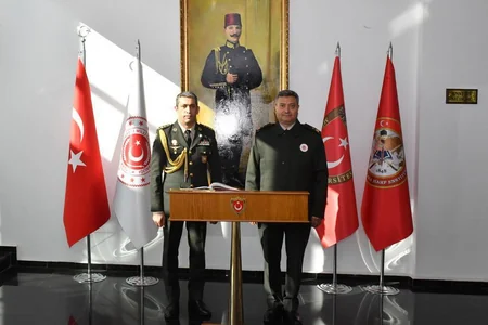 Azərbaycanla Türkiyə arasında hərbi təhsil sahəsində əməkdaşlıq daha da inkişaf etdiriləcək