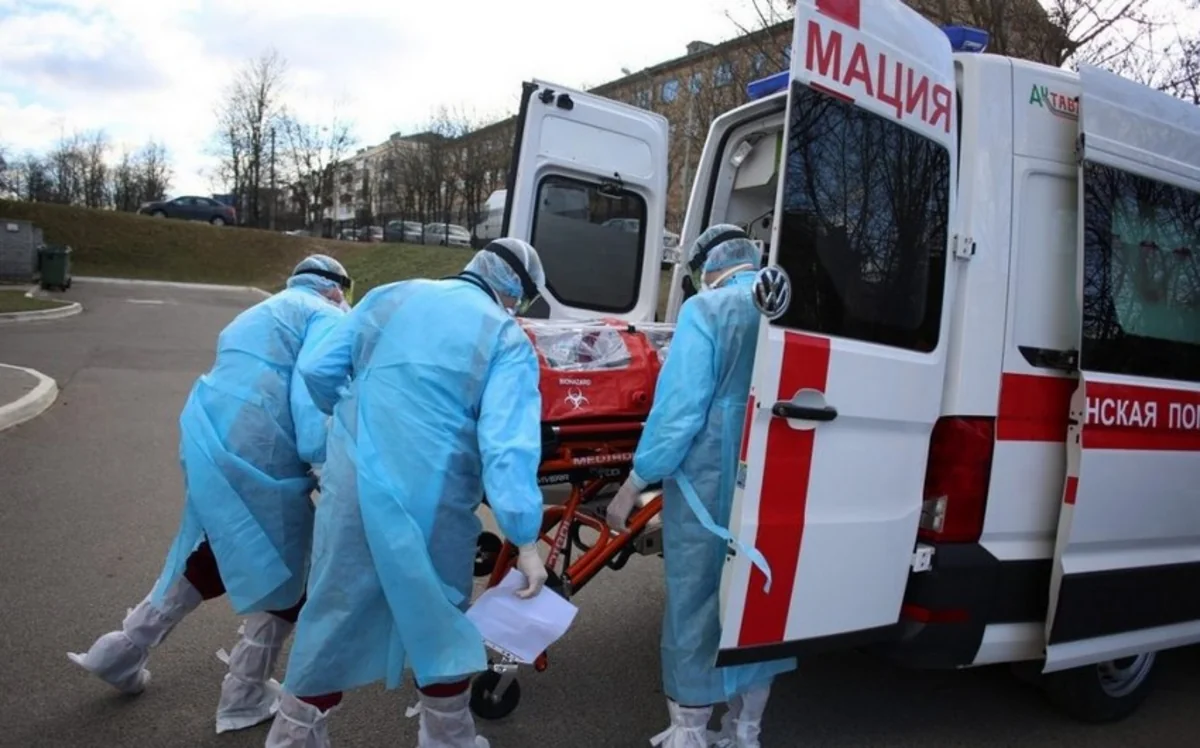 В России за сутки 796 пациентов скончались от коронавируса