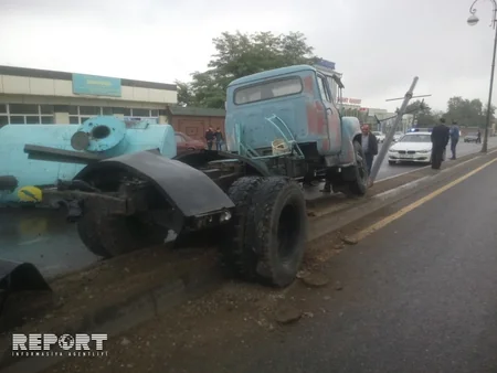 Quba rayonunda su daşıyan avtomobil qəza törədib - FOTO