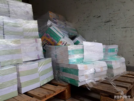 Минобразования отправило в азербайджаноязычные школы Грузии учебники - ФОТО