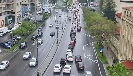 Bakının yağışlı yollarında tıxac müşahidə edilir - SİYAHI