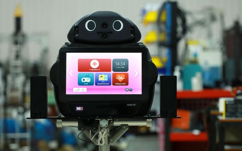 Thailand: Robots start to look after coronavirus victims