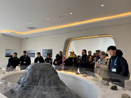 COP29 çərçivəsində xarici media nümayəndələri Qobustan Palçıq Vulkanları ilə tanış olub