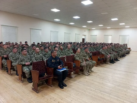 Проводится Курс подготовки прапорщиков к офицерским должностям