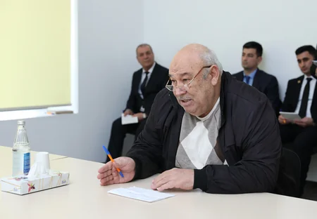 İqtisadiyyat nazirinin müavini Sabirabadda vətəndaşları qəbul edib