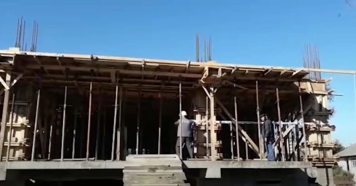 Astarada çoxmənzilli yaşayış binasının qanunsuz tikildiyi məlum olub