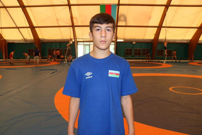 Güləşçilərimiz erməni rəqiblərini məğlub etdi