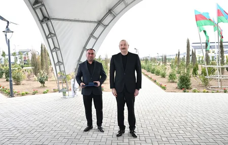 İlham Əliyev və birinci xanım Ağdamın Sarıcalı kəndinin ilk mərhələsinin açılışında iştirak edib - YENİLƏNİB-3
