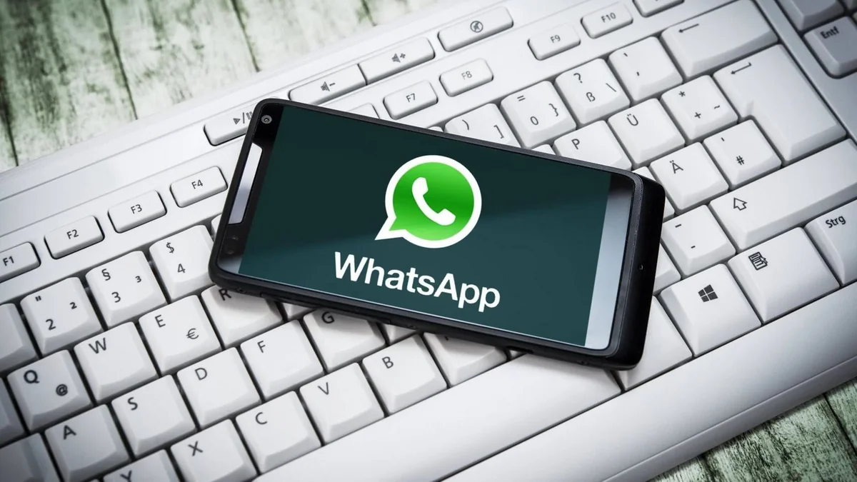 WhatsApp передумал отключать несогласных пользователей после 15 мая