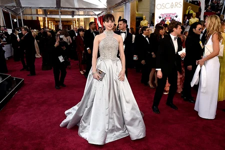Oscar hopefuls turn up wattage for Hollywood's big night