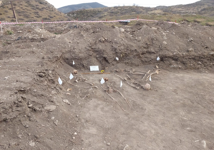 Dövlət Komissiyası Xocalıda aşkarlanan kütləvi məzarlıqla bağlı məlumat yayıb