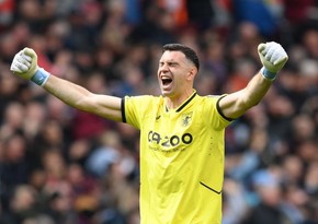 Mançester Yunayted yayda dünya çempionunu heyətinə qatmaq istəyir